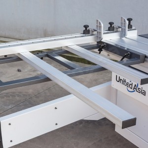 UA3000S-Processing-Used-Sliding-Table-Saw-For-Woodworker-3